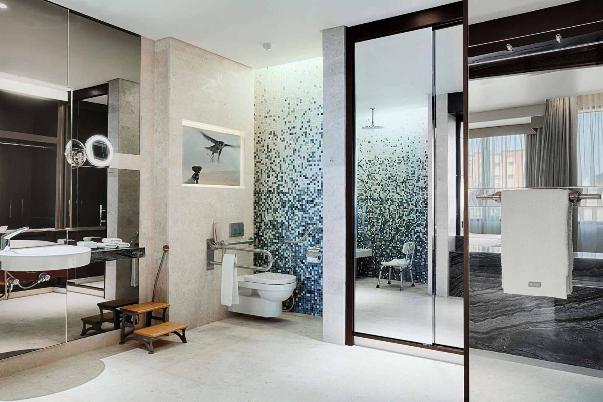 The Westin Doha Hotel & Spa Екстериор снимка